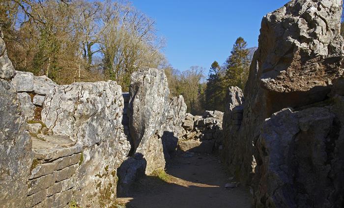 Parc le Breos Burial Chamber